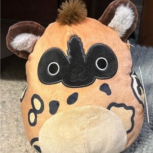 detto squishmallow with tag!